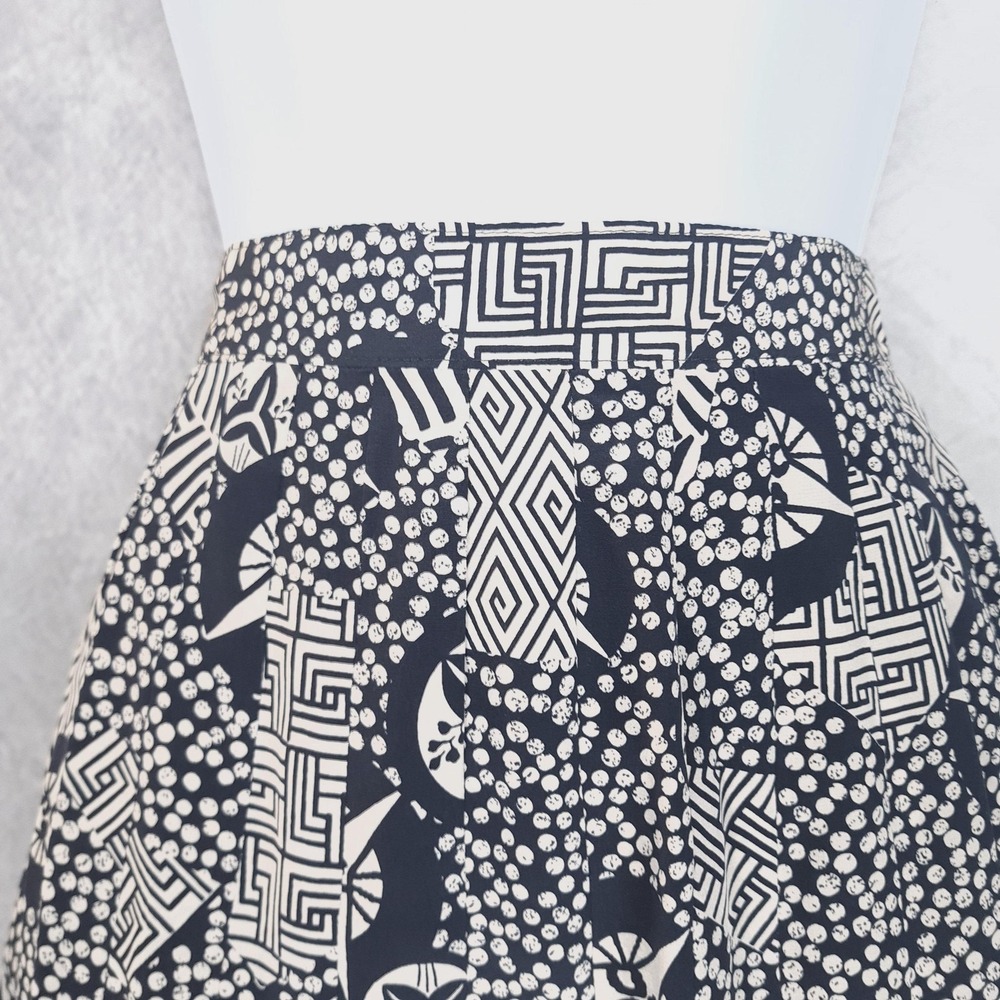 Vintage Escada Skirt Womens 34 Silk Pleated Geometric Blue Quiet Luxury - Picture 2 of 16